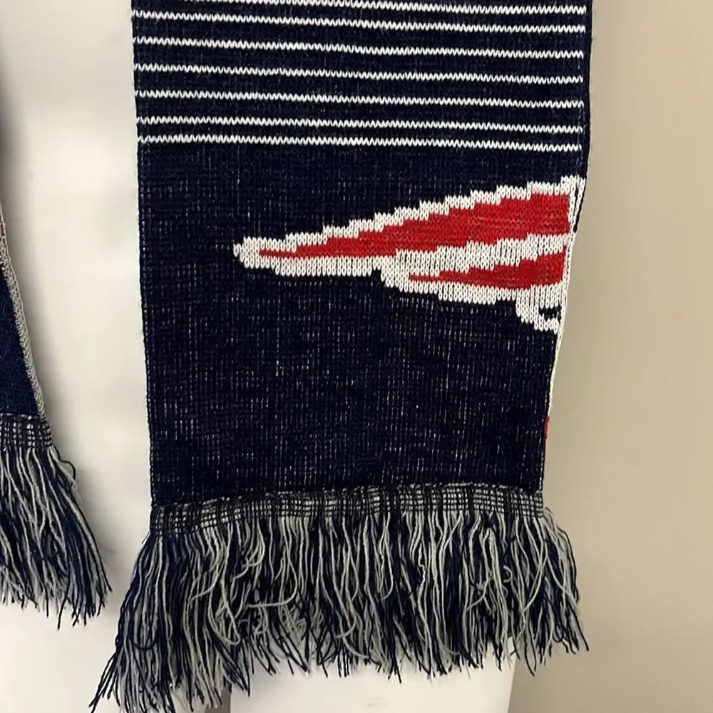 FOCO New England Patriots Winter Reversible Unisex Acrylic Scarf w/ Tassels-OSFM